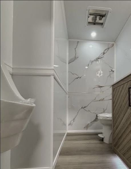 Viva Luxe restroom trailer interior 4